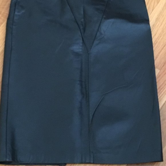High Waisted Black Leather Skirt with Slit - Picture 2 of 4